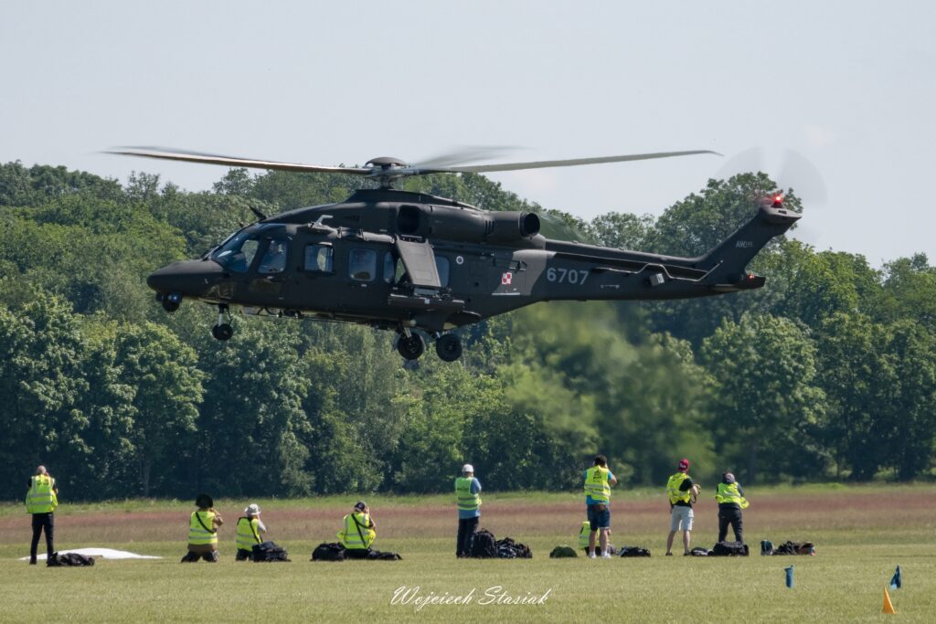azm zlot heli 2025006