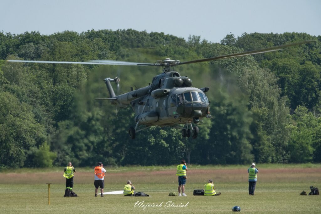azm zlot heli 2025030
