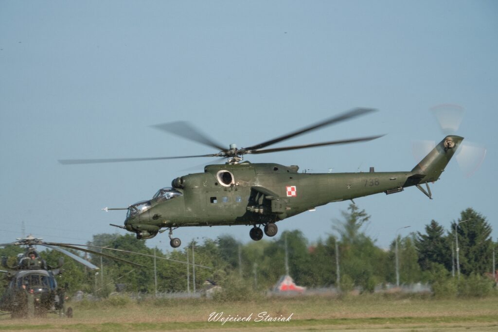 azm zlot heli 2025046