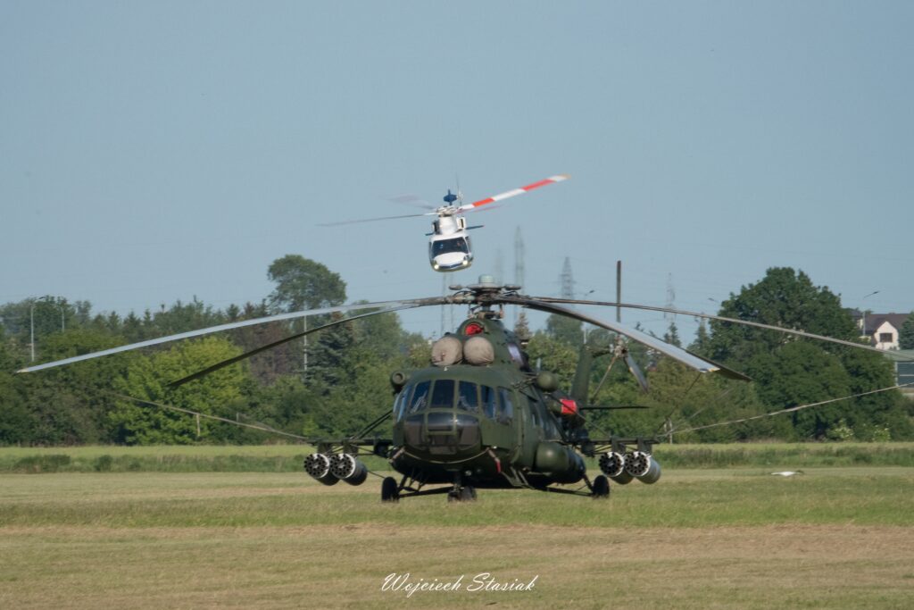 azm zlot heli 2025056