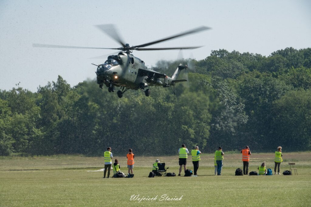 azm zlot heli 2025063