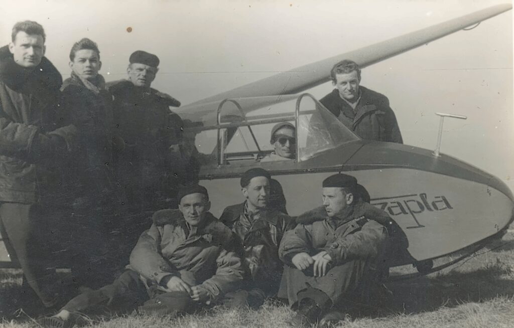 azm czb historia ws 202 8k full